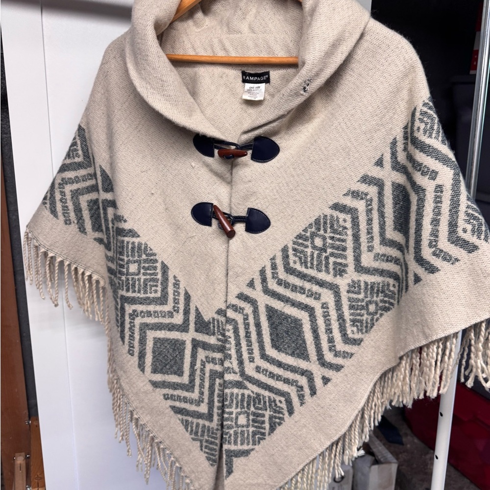 Rampage Cream and Navy Knit Poncho